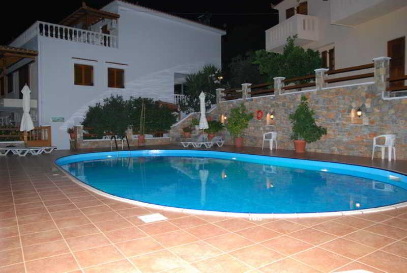 Elena Studios Patitírion Exteriör bild