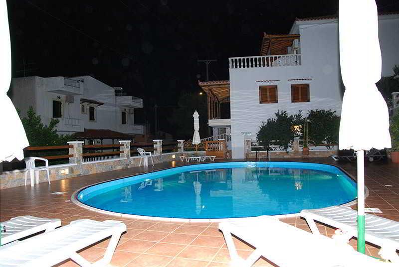 Elena Studios Patitírion Exteriör bild